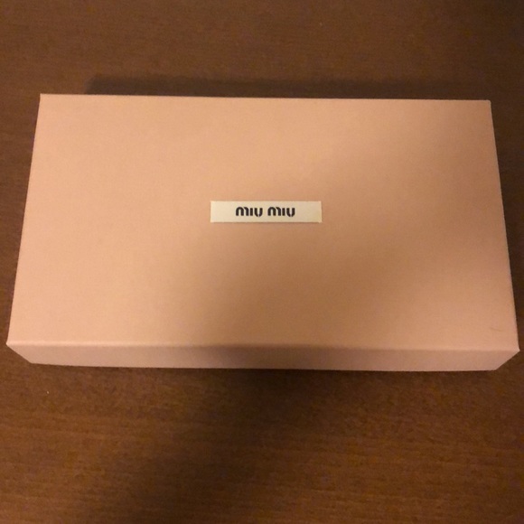 SOLD！authentic miumiu wallet - Picture 4 of 7